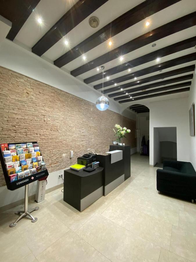 Hostal Drassanes Barcelona Buitenkant foto
